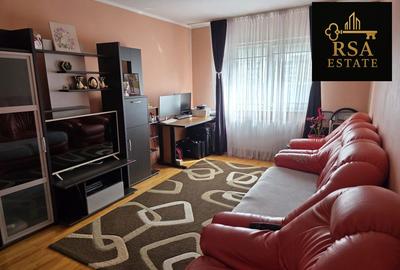 Apartament cu 3 camere decomandat, mobilat în 1 Mai
