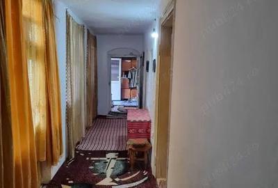 Casă cu 4 camere în Osica de Sus - 2