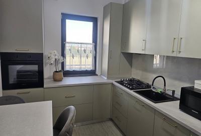 Apartament cu 2 camere decomandat în Giroc