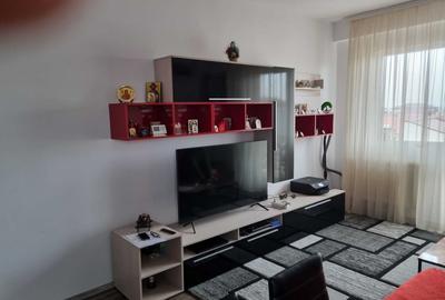 Apartament cu 2 camere decomandat, mobilat în Fundeni