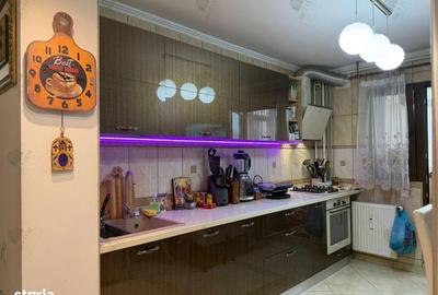 Apartament cu 4 camere semidecomandat în Apărătorii Patriei - 2