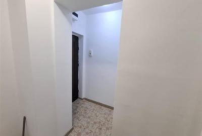 Apartament 2 camere cu balcon zona Tiglari