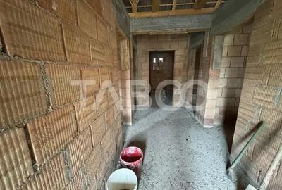 Casa individuala 3 camere de vanzare cu teren de 300 mp Cristian Sibiu - 1