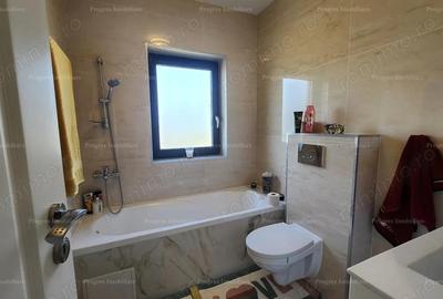 Triplex Giroc - mobilat si utilat complet - 2 locuri de parcare - 150.000 Euro - 1