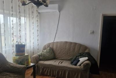 Apartament cu 3 camere semidecomandat în Unirii Sud - 1