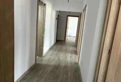 Apartament cu 3 camere decomandat în Astra - 1