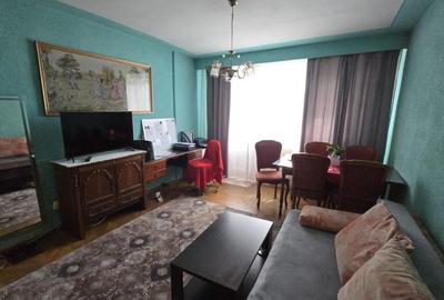 3 camere - zona Han - etaj 3/4 - decomandat - 63 mp - balcon - 5