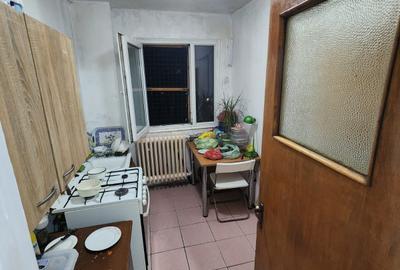 Apartament cu 3 camere semidecomandat, mobilat în Alexandru Obregia - 9