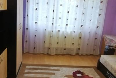 Propietar ofer spre inchiriere ap 2 camere decomandate et2 zona Narcisa mobilat ?i utilat complet. Propietar ofer spre inchiriere ap 2 camere decomandate et2 zona Narcisa mobilat ?i utilat complet. - 4