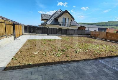 Casă individuală cu 4 camere cu Teren 332 Mp în Chinteni - 2