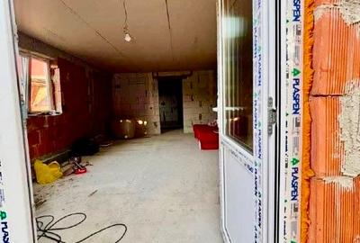 Vand casa 110mp pod mansardabil cu teren 700mp in Capidava, Topalu - 8