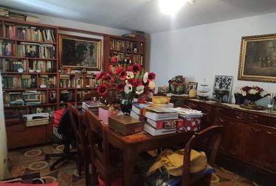Casă cu 4 camere cu Teren 194 Mp în Central - 10