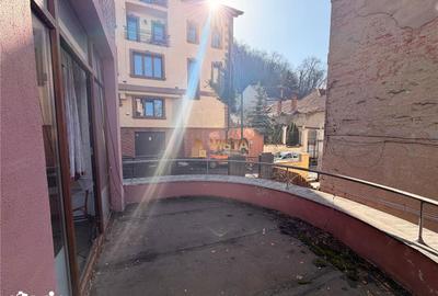 Apartament cu 4 camere semidecomandat, mobilat în Central - 19