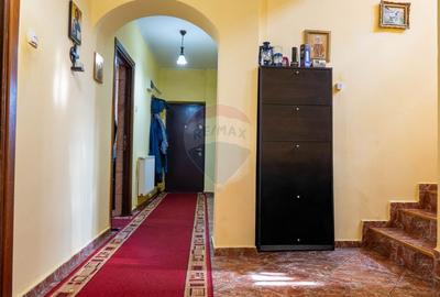 Casă cu 6 camere cu Teren 253 Mp în Ion Creangă - 3