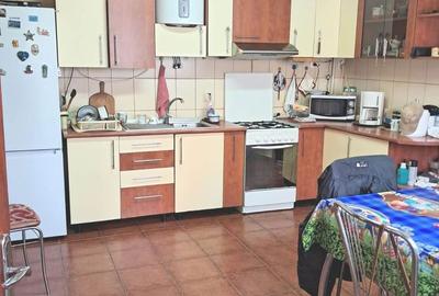 Casă cu 3 camere în Cristian - 6