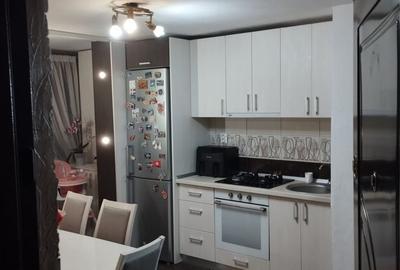 Apartament cu 2 camere decomandat în Exterior Vest - 3
