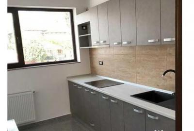 Casă cu 6 camere cu Teren 100 Mp în P-ța Unirii - 2