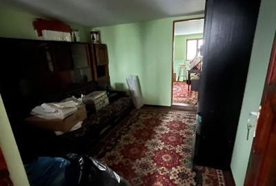 Casă cu 6 camere cu Teren 500 Mp în Coșoveni - 3