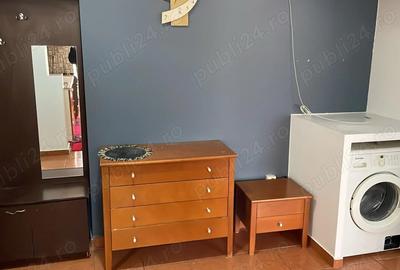 Ofer pentru inchiriere apartament 2 camere decomandat etaj 2 - 9