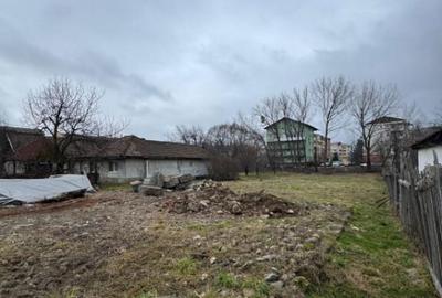 Teren de 1500 mp, în Hotvon - 2