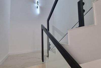 Vila tip duplex de închiriat - 5 camere - 26