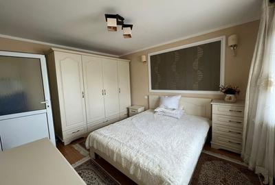 Apartament cu 3 camere decomandat în Exterior Vest - 3