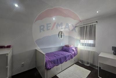Casă cu Teren 350 Mp în Central - 2
