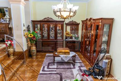 Casă cu 7 camere cu Teren 2500 Mp în Central - 13