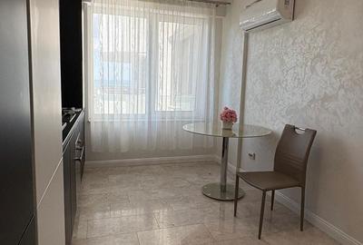 Apartament cu 7 camere în Central - 3