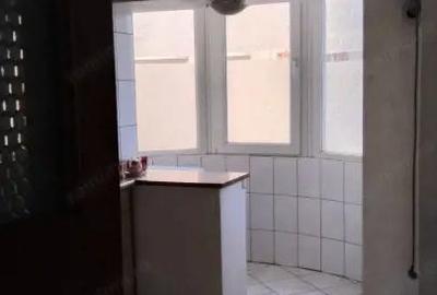 Garsonieră decomandată, mobilată în Decebal - 10