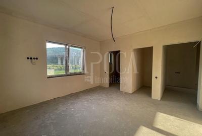 Casă individuală cu 4 camere cu Canalizare în Luna de Sus - 10