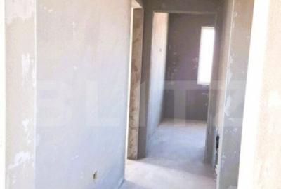 Casă cu 4 camere cu Teren 450 Mp în Dezmir