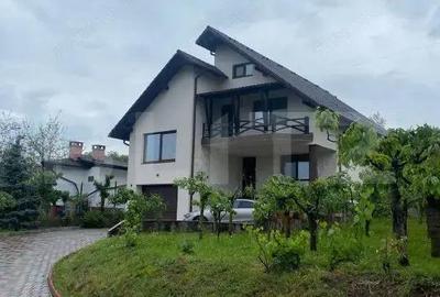 Casa individuala cu 5 camere, 240 mp, 12,8 ari teren, zona nord - 8