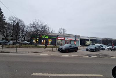 Spațiu comercial, de 143 mp, în Pajura - 2