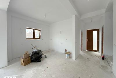 Casă cu 5 camere cu Teren 250 Mp în Giroc - 16