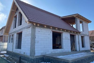 Casă cu 4 camere în Sâncrai - 6