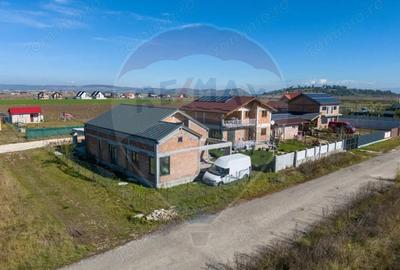 Casa tip duplex, curte separata si acces privat separat - 2