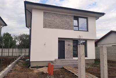 Casă individuală cu 4 camere în Berceni