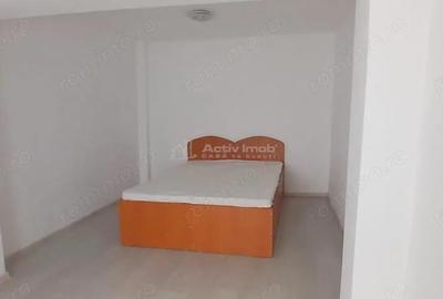 Casă cu 8 camere cu Teren 653 Mp în Central - 10