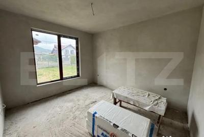 Casă cu 4 camere cu Teren 790 Mp în Șimleu Silvaniei - 1