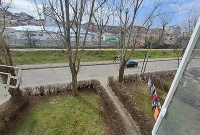 Apartament cu 3 camere semidecomandat în Micro 9 - 8