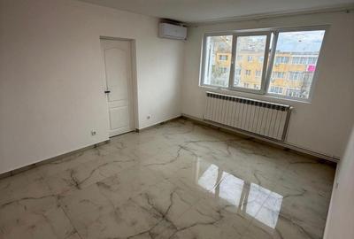 Apartament cu 3 camere semidecomandat în Teilor - 3