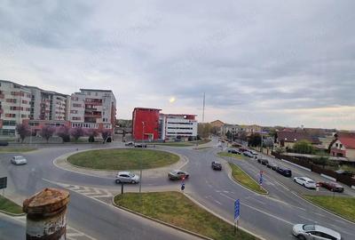 Apartament cu 3 camere decomandat în Soarelui - 10