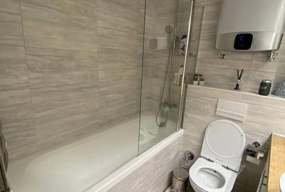 Garsonieră decomandată în Central