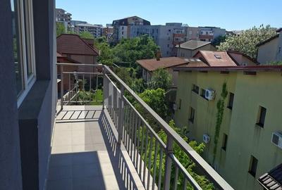 Apartament cu 3 camere decomandat, mobilat în Titan - 1