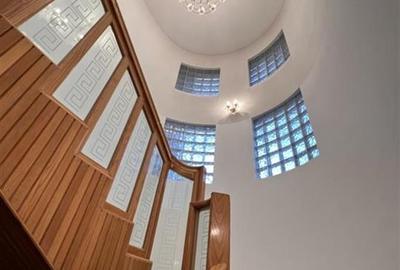 Casă individuală cu 12 camere cu Canalizare în Unirii - 36