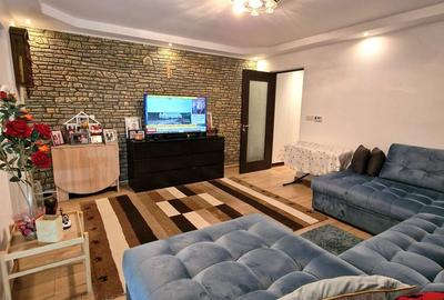 Apartament cu 2 camere în Micro 11 - 14