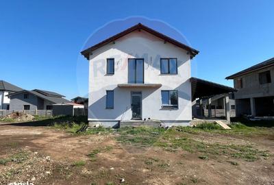 Casă cu 4 camere în Central - 3