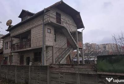 Casă cu 2 camere cu Teren 804 Mp în Gojdu - 4