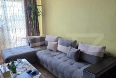 Apartament de vanzare, cu 4 camere, 4 balcoane, 75 mp, zona - 2